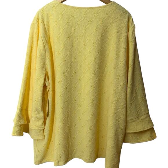 Chico's Top NWT Size 4 (2X) Lemon Chiffon Eyelet Scoop Neck 3/4 Ruffle Sleeve - Picture 2 of 7